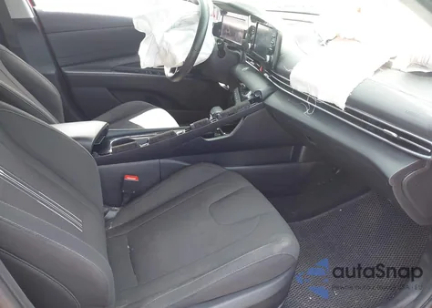 2022 Hyundai Elantra Sel z USA, uszkodzony, nr VIN 5NPLS4AG0NH069940